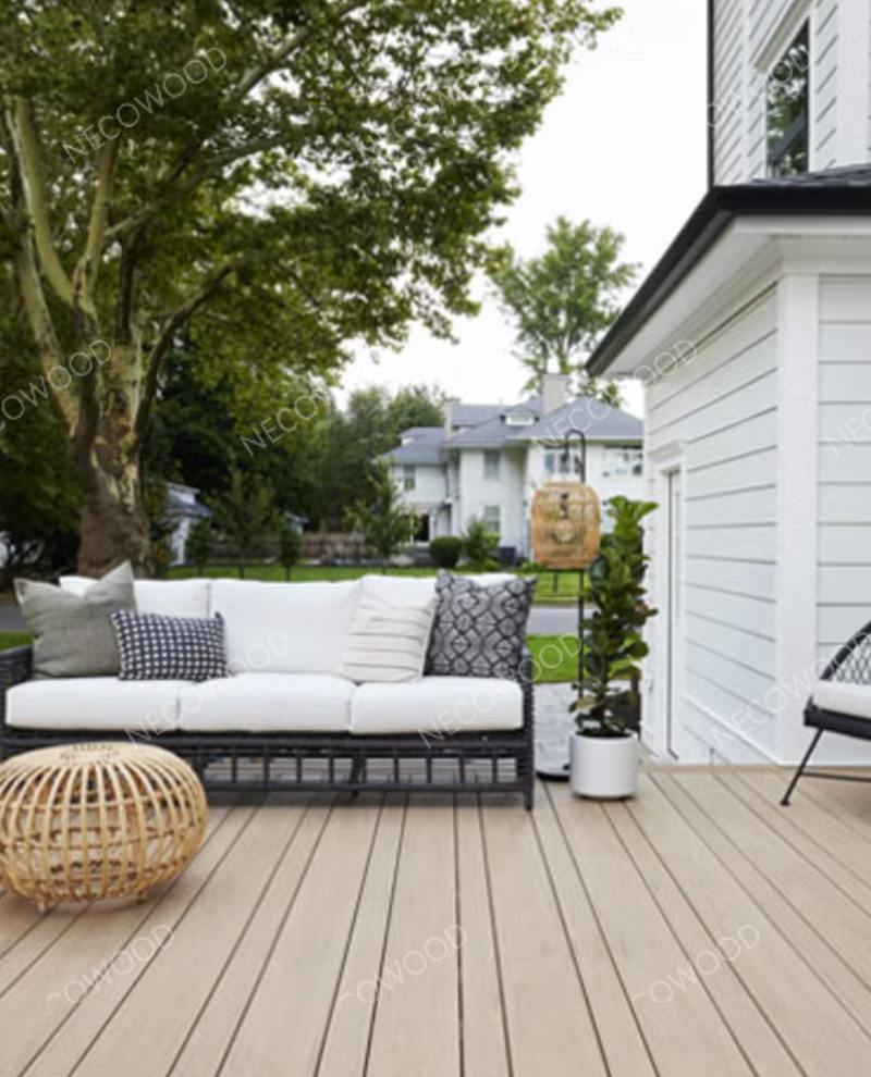 クウェートの代理店向けの OEM およびバルク複合デッキの供給