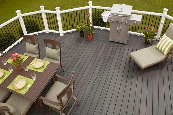 PE Decking Product Application Display